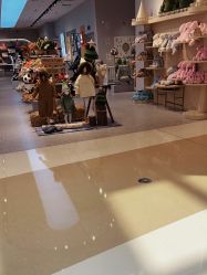-国际蓝孩(万象城店)
