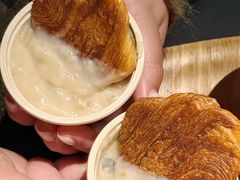 -天井·丑面包搭咖啡