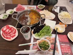-呷哺呷哺(世贸.工三店)