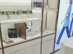 -J-Optical佳视明眼镜·蔡司视觉(青岛金茂览秀城店)