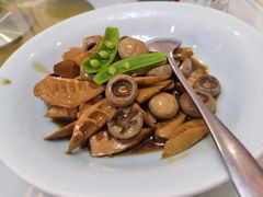 春笋烧口蘑-天和晟烤鸭店(玉泉西街店)