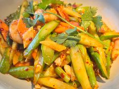 -大头虾越式风味餐厅(光明广场店)