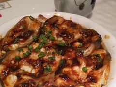 紫金酱蒸鱼头-原味田园·客家菜·土窑鸡(中航城君尚购物中心店)