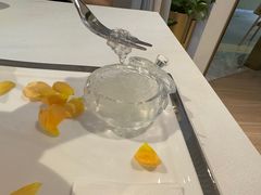 -燕庭·纯燕窝·甜品下午茶(南京西路店)