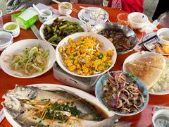 -丹水桥地锅鱼·翘嘴鲌·地方特色全鱼宴(丹江口大坝店)