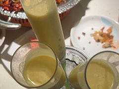 -小鱼小牛(世欧广场店)