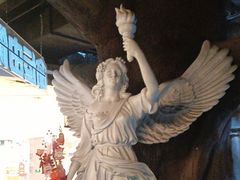 -暴风岛沉浸式体验馆(百联世纪店)