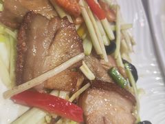 荞菜炒烧肉-新兴家喻酒家·羊城名宴(昌岗店)
