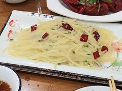 -鲁小三·大骨自助(金山总店)