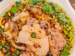 -来龍儿鲜切牛肉自助老火锅