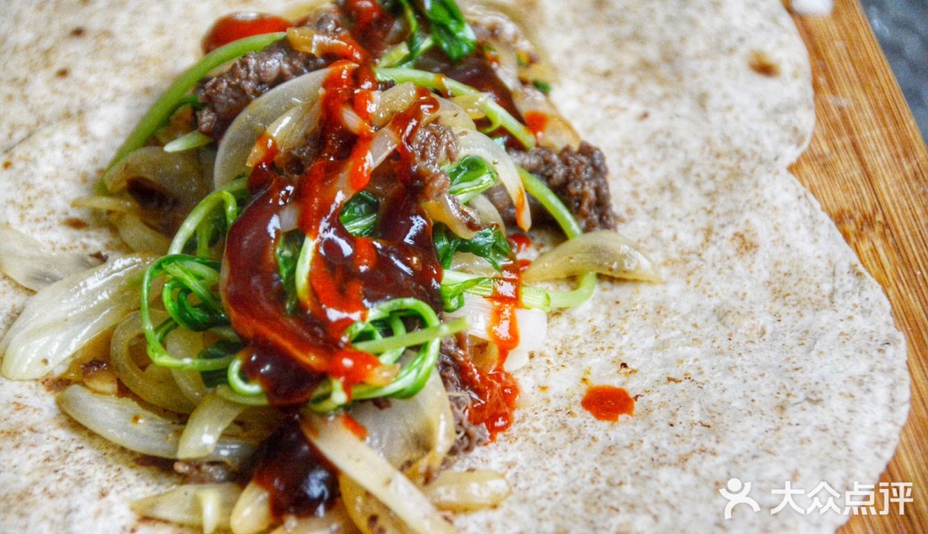 下雨天️，健身餐吃好一点～做个牛肉burrito当早