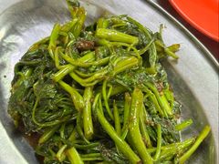 -黄亚华小食店(Jalan Alor)