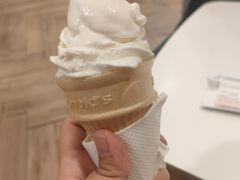 甜筒-麦当劳(萧山国际机场T3航站楼店)