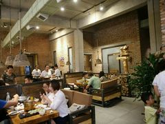 大堂-苹果树下艺术餐厅(宋庄店)