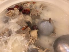 -渝君重庆火锅(嘉宾路店)