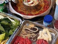 -金鼎雪山牦牛杂火锅(理县总店)