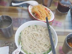 -陇上全荟兰州传统牛肉面(延吉路店)