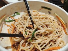 鸡丝凉米线-云海肴·汽锅鸡·云南菜(美罗城店)