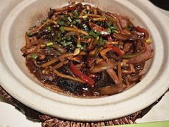 -弄堂里(西溪龙湖天街店)