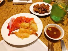 天妇罗炸物-松山湖凯悦酒店·Café自助餐厅·周末火舞秀表演