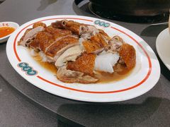 烧鹅-飞尝蚝·顺德菜·鱼生(顺德总店)
