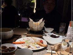 -穹六人间 people 6(岳阳路店)