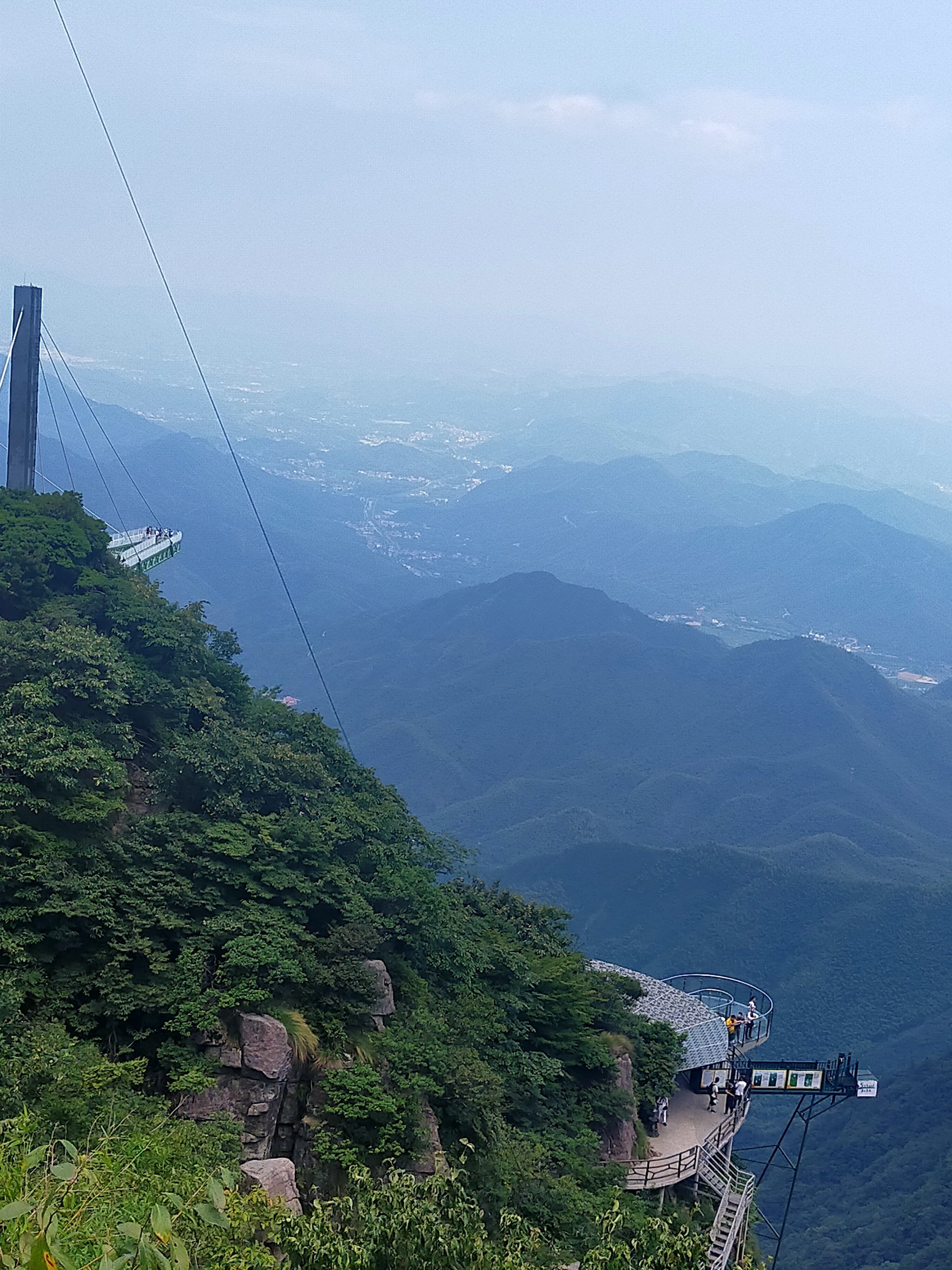 浙江最高的山峰图片