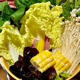 在青岛吃到了比我的头还大的虾滑… 太先进了…