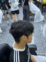 -藤野造型专业烫染接发