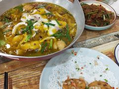 激情椒麻鱼-八张桌子(老店)