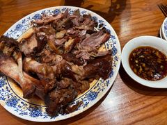 -老天桥酱肉烧饼夹肘子(天桥店)