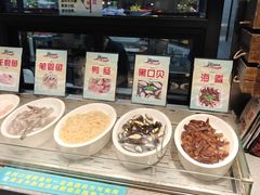 -遇上西雅图多融合海鲜自助餐厅(中房金谊广场店)