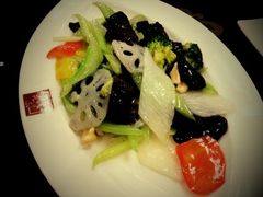 荷塘小炒-院落创意菜