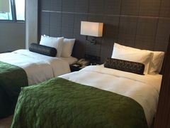 -上海滴水湖皇冠假日酒店