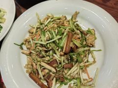 -那家老院子东北菜·饺子·小鸡炖蘑菇(艳华街店)