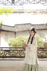 -一揽芳华汉服旗袍体验馆(拙政园店)