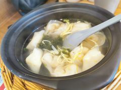蟹粉小馄饨-馋三尺蟹粉小笼(人民广场店)