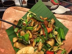 -云海肴·汽锅鸡·云南代表菜(天山百盛优客店)