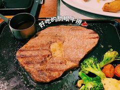 -必胜客(璞丽中心店)