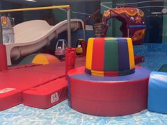 -Swim斯卫姆国际儿童游泳中心(红博中央公园店)