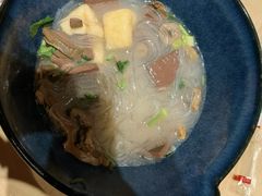 金陵鸭血粉丝汤-弄堂小笼包(西青中北永旺购物中心店)