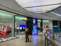 -URBAN REVIVO(七宝领展广场店)