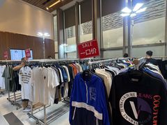 -广州周大福金融中心
