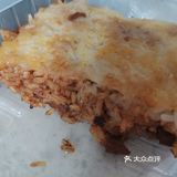 比如昨天就是豆皮、榴莲千层和土豆烧豆角