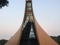 -路思义教堂