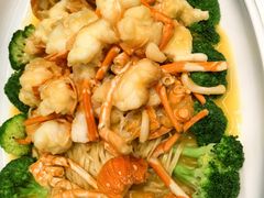 伊面局波士顿龙虾-九號渔港·蒸汽海鲜·粤菜茶点(八卦岭店)