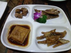 -龙虾风暴(松江店)