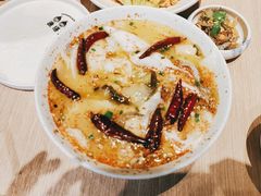 -渔语鱼酸菜鱼新川菜(万象城店)