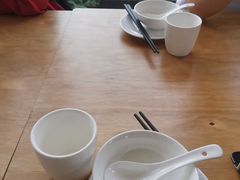-怡得饭庄·30年老店·宋大妈昆明菜