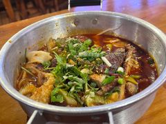 -爆炸头阿姨小四川正宗川味小吃(无任何分店)